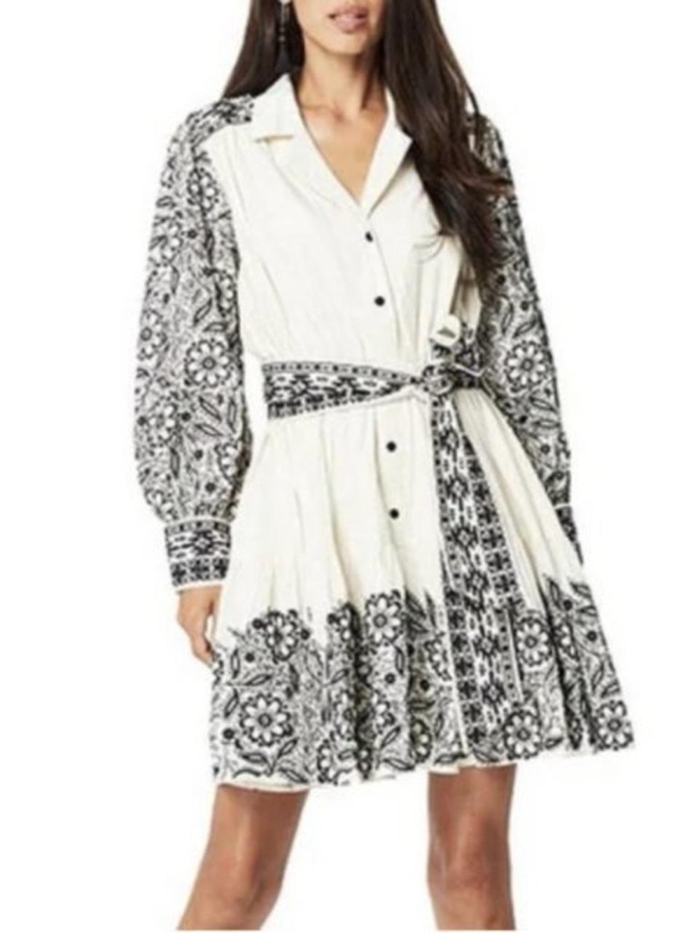 Roller Rabbit Lodhi embroidered Shae dress